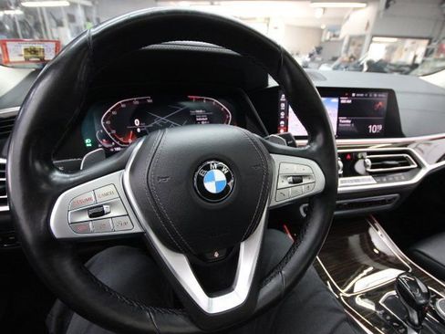 Used 2019 BMW X7 xDrive40i w/ Premium Package image 17
