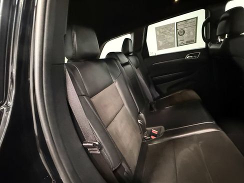 Used 2020 Jeep Grand Cherokee Altitude AWD/4WD image 65