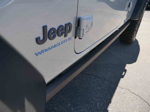 Used 2023 Jeep Wrangler Unlimited w/ Cold Weather Group AWD/4WD image 15