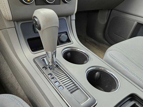 Used 2014 Chevrolet Traverse LS image 33
