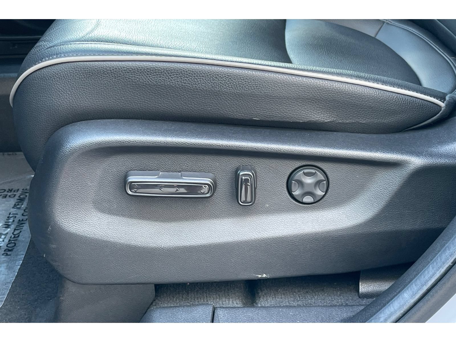 Certified 2025 Honda Odyssey Touring image 13