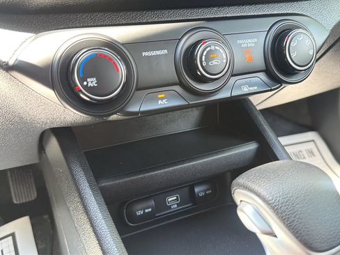Used 2023 Kia Forte LXS w/ LXS Technology Package FWD image 30