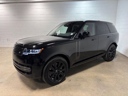 New 2025 Land Rover Range Rover SE