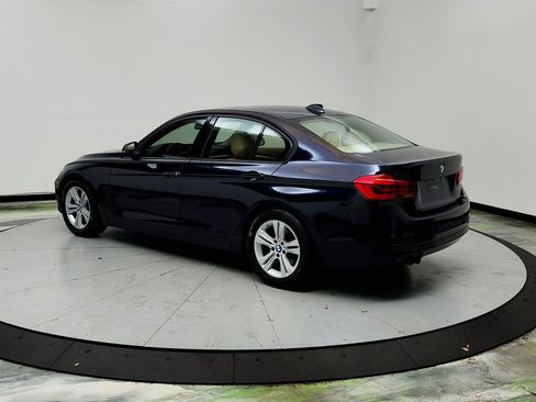 Used 2016 BMW 328i xDrive Sedan AWD/4WD image 7