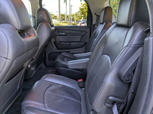 Used 2017 GMC Acadia Limited SLT image 17