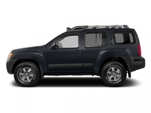 Used 2013 Nissan Xterra X image 6