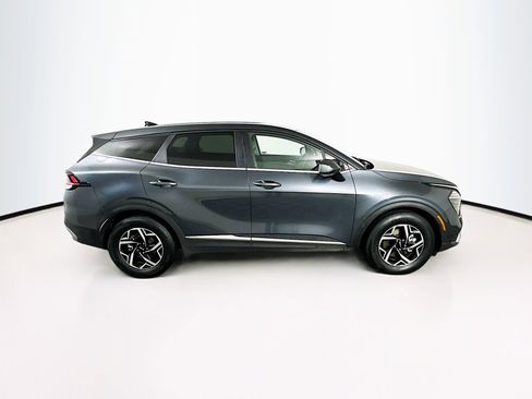 Used 2025 Kia Sportage LX FWD image 10