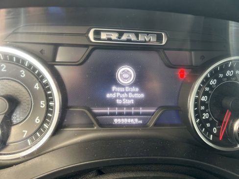Used 2021 RAM 1500 Laramie AWD/4WD image 4