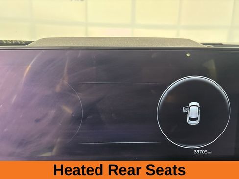 Used 2024 Kia Telluride SX w/ Towing Package image 16