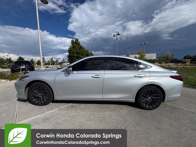 Used 2019 Lexus ES 300h FWD image 5