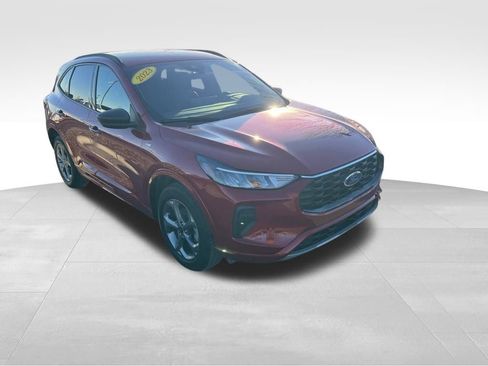 Used 2023 Ford Escape ST-Line w/ Tech Pack #1 image 9