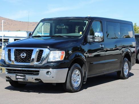 Used 2016 Nissan NV 3500 SL image 8