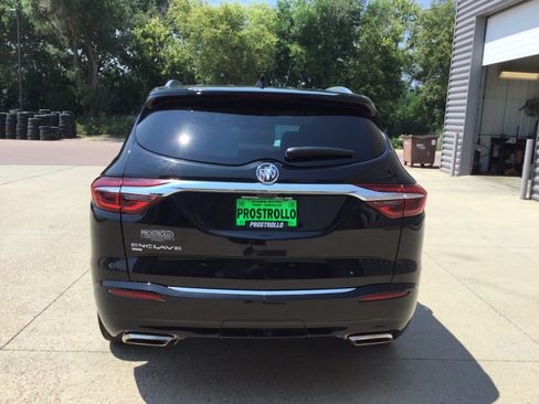 Used 2021 Buick Enclave Avenir w/ Avenir Technology Package AWD/4WD image 6