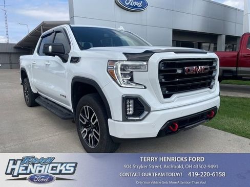 Used 2022 GMC Sierra 1500 AT4 w/ AT4 Premium Package image 1