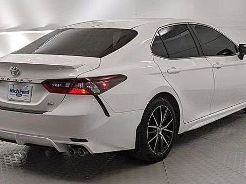 Used 2023 Toyota Camry SE w/ Audio Upgrade Package image 3