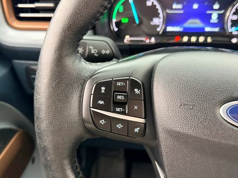 Used 2022 Ford Maverick Lariat w/ Lariat Luxury Package image 15