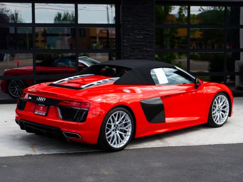 Used 2017 Audi R8 V10 image 62