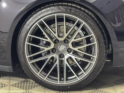 Used 2024 Porsche 911 Carrera w/ Premium Package image 24