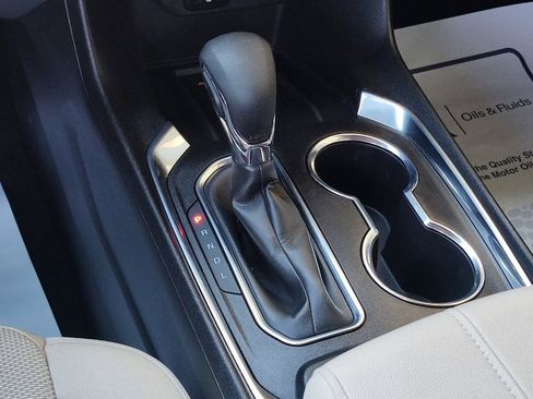 Used 2023 Chevrolet Traverse LT image 30