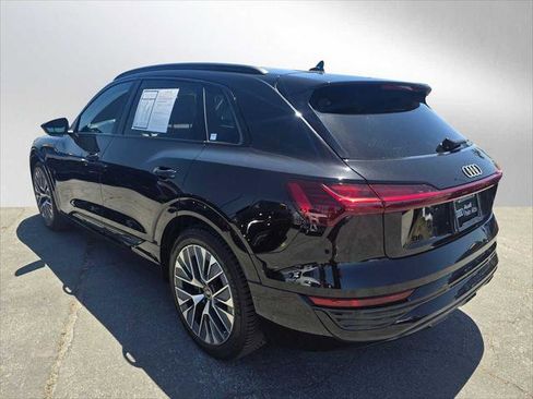 Used 2024 Audi Q8 e-tron Prestige w/ Prestige Package AWD/4WD image 5