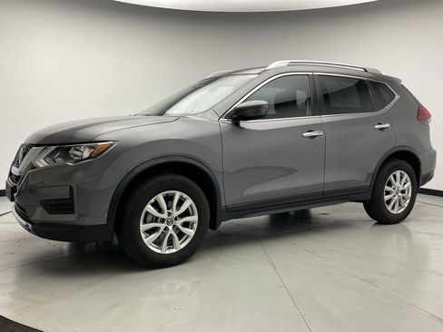 Used 2020 Nissan Rogue SV image 1