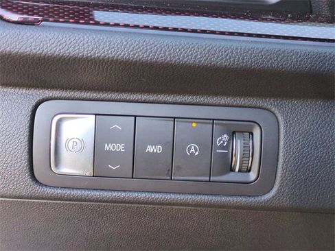 Certified 2025 Chevrolet Traverse Z71 w/ Driver Confidence Package image 19