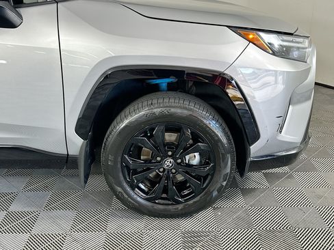 Used 2024 Toyota RAV4 XSE AWD/4WD image 11