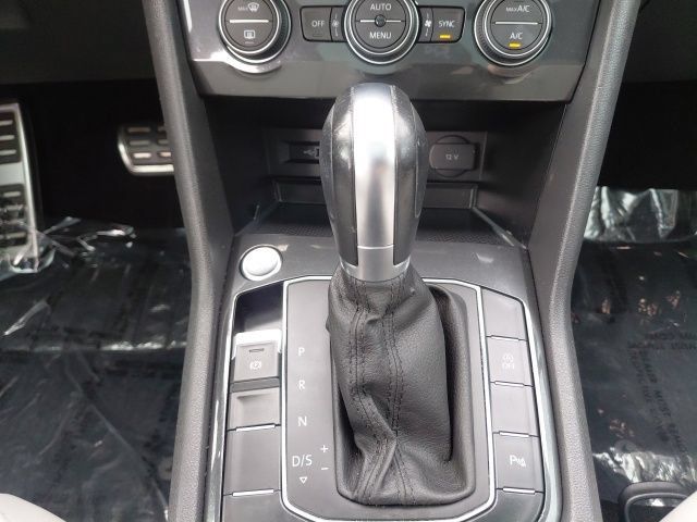 Used 2019 Volkswagen Tiguan SEL Premium R-Line FWD image 20
