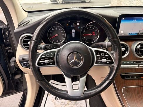 Used 2022 Mercedes-Benz GLC 300 4MATIC w/ Driver Assistance Package image 22