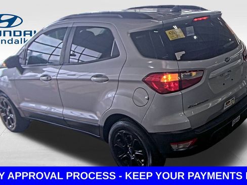 Used 2019 Ford EcoSport SE image 3
