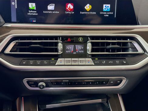 Used 2022 BMW X5 xDrive40i w/ Premium Package image 19