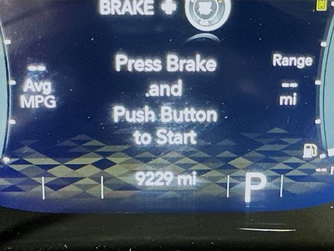 Used 2025 Jeep Wrangler Sahara AWD/4WD image 19