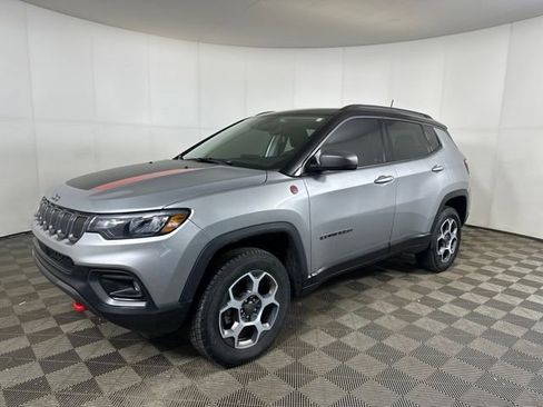 Used 2022 Jeep Compass Trailhawk w/ Sun and Sound Group image 7