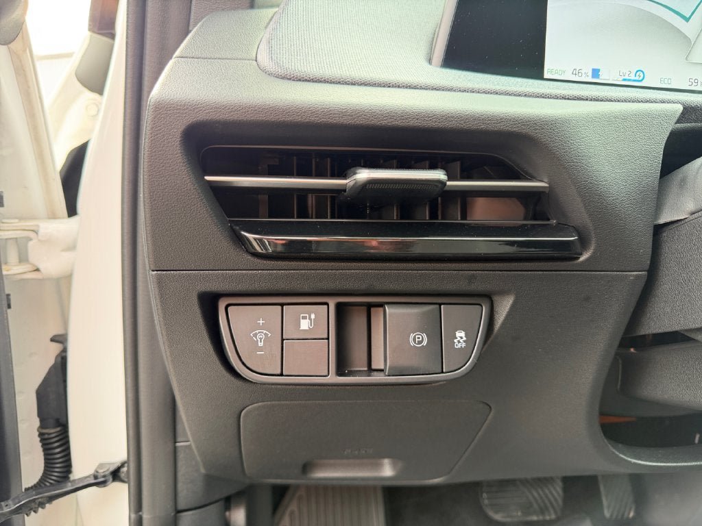 Used 2024 Kia EV6 Light AWD/4WD image 23