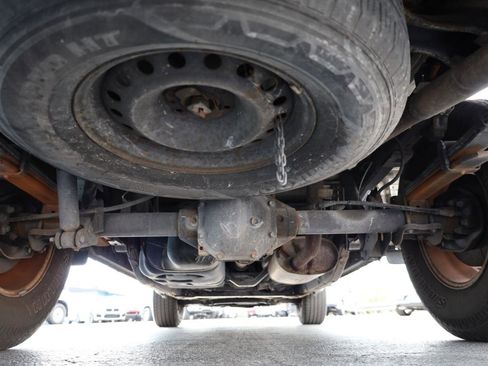 Used 2016 Nissan Frontier SV w/ SV Value Truck Package image 13