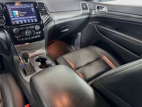 Used 2020 Jeep Grand Cherokee Limited AWD/4WD image 26
