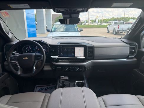 New 2026 Chevrolet Silverado 1500 LTZ w/ LTZ Premium Package AWD/4WD image 29