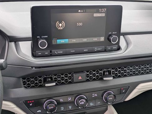 Certified 2023 Honda Accord EX image 27