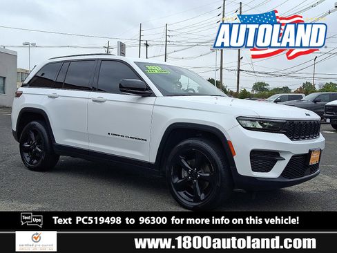 Used 2023 Jeep Grand Cherokee Altitude image 1