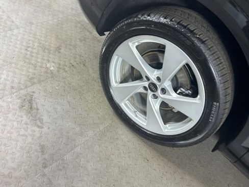 New 2025 Audi Q5 Premium Plus image 9