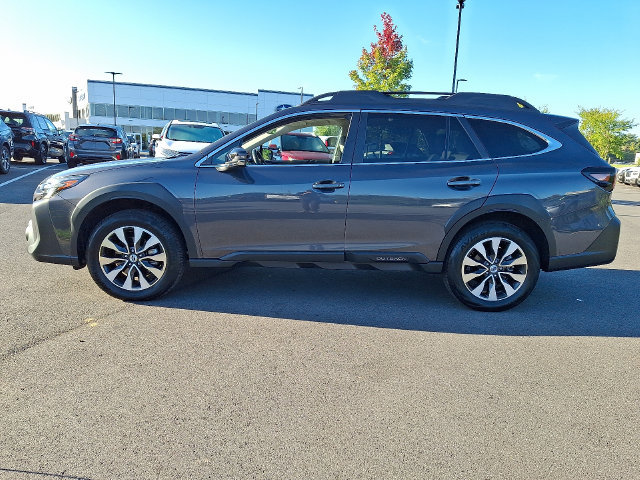 Used 2024 Subaru Outback Limited XT AWD/4WD image 4