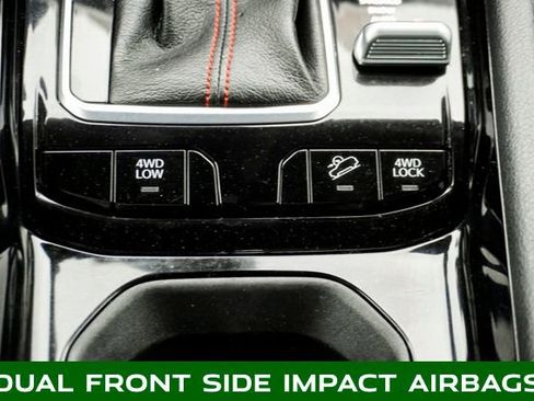 Used 2023 Jeep Compass Trailhawk image 22