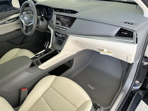 New 2025 Cadillac XT5 Premium Luxury w/ Technology Package image 34