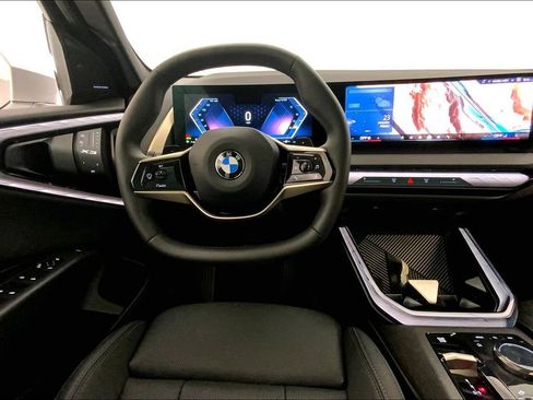 Used 2025 BMW X3 xDrive30i w/ Premium Package image 4