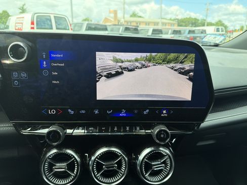 Used 2024 Chevrolet Blazer EV LT AWD/4WD image 7
