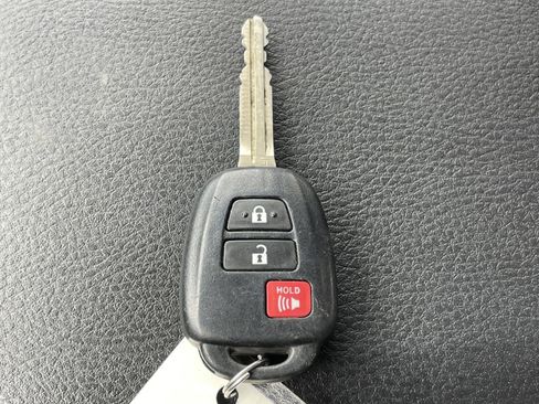 Used 2022 Toyota Tacoma SR w/ SR Convenience Package RWD image 46