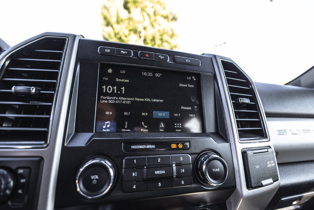 Used 2019 Ford F350 Lariat AWD/4WD image 11