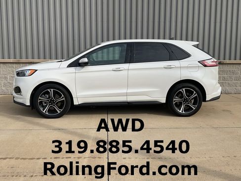 Used 2022 Ford Edge ST image 2