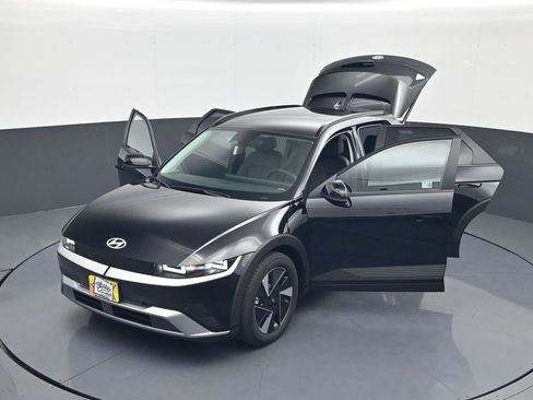 New 2025 Hyundai Ioniq 5 SEL image 30