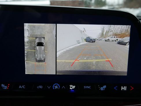 New 2026 Chevrolet Traverse Z71 w/ Enhanced Driving Package image 17